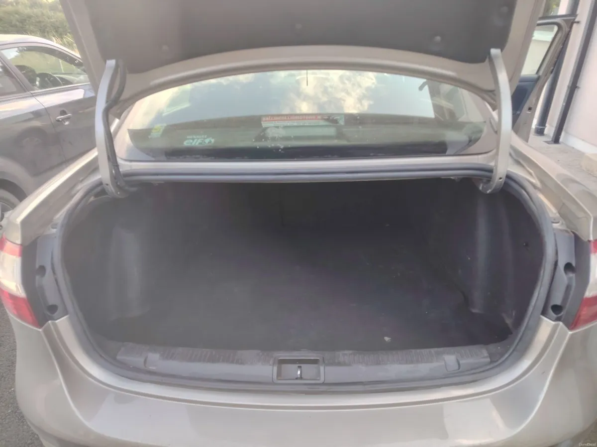 Renault Fluence 2014 - Image 2
