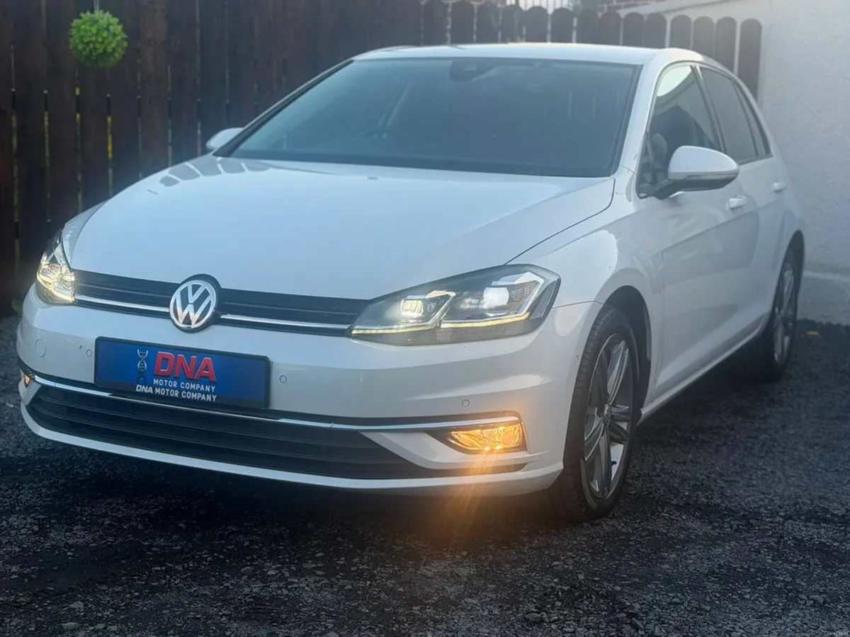 Volkswagen Golf HIGHLINE W/ LEATHER - 75KMS - Image 3