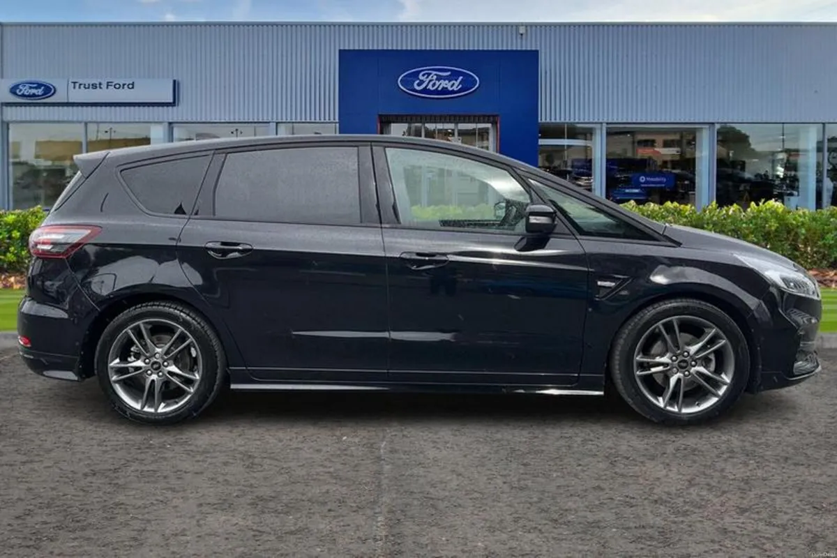 Ford S-Max 2.5h Duratec ST-Line MPV 5dr Petrol Hyb - Image 3