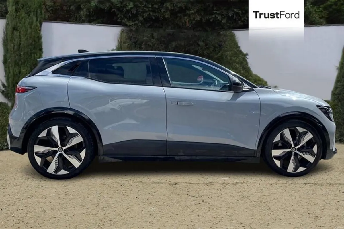 Renault Megane E-Tech EV60 160kW Techno+ 60kWh Opt - Image 3
