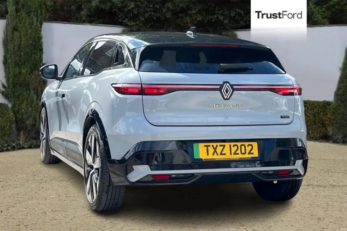 Renault Megane E-Tech EV60 160kW Techno+ 60kWh Opt - Image 2