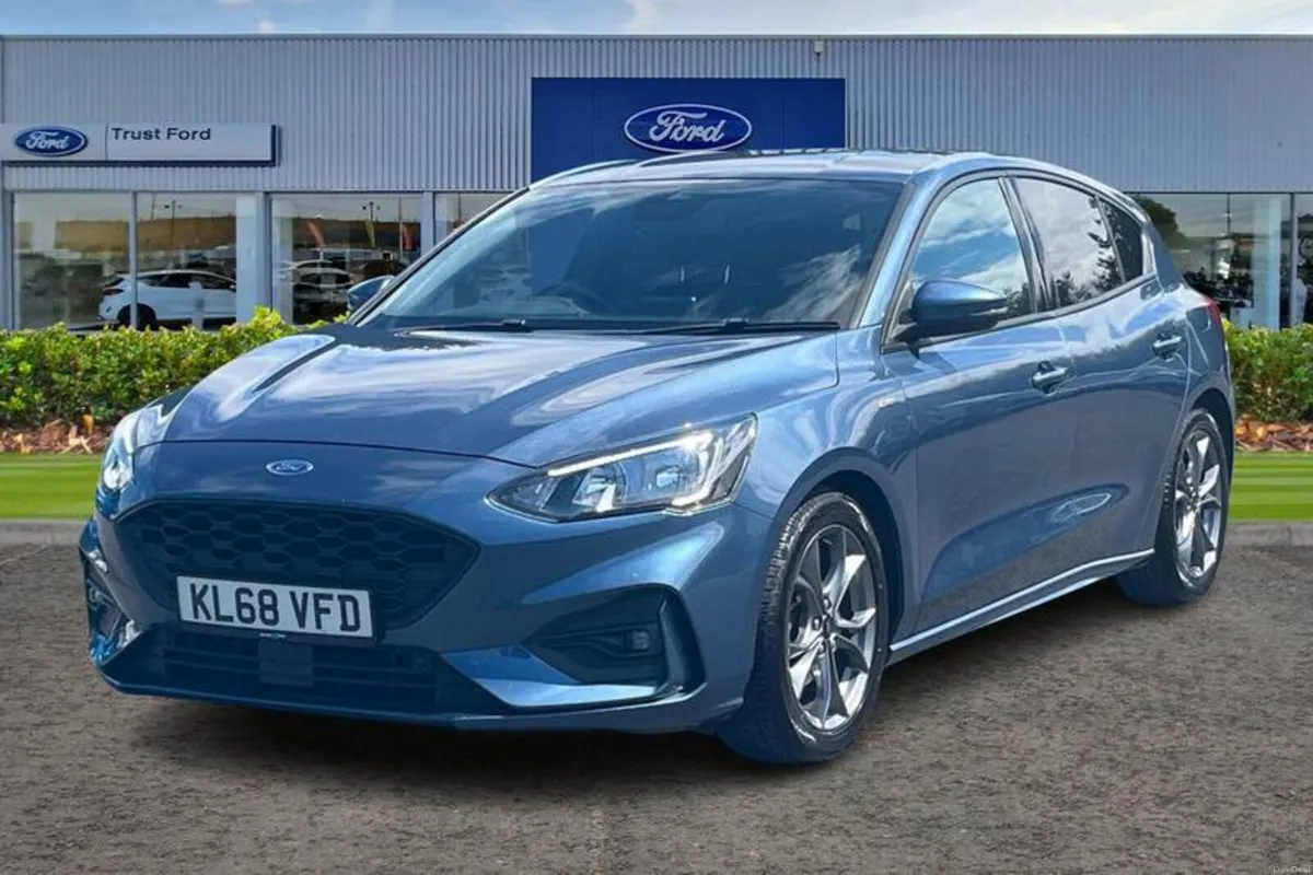 Ford Focus 1.0 EcoBoost ST-Line 5dr - PARKING SENS - Image 5