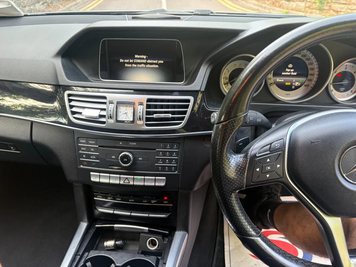 Mercedes-Benz E-Class 2015 - Image 5