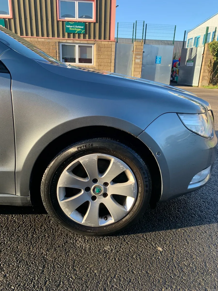 Skoda superb - Image 3