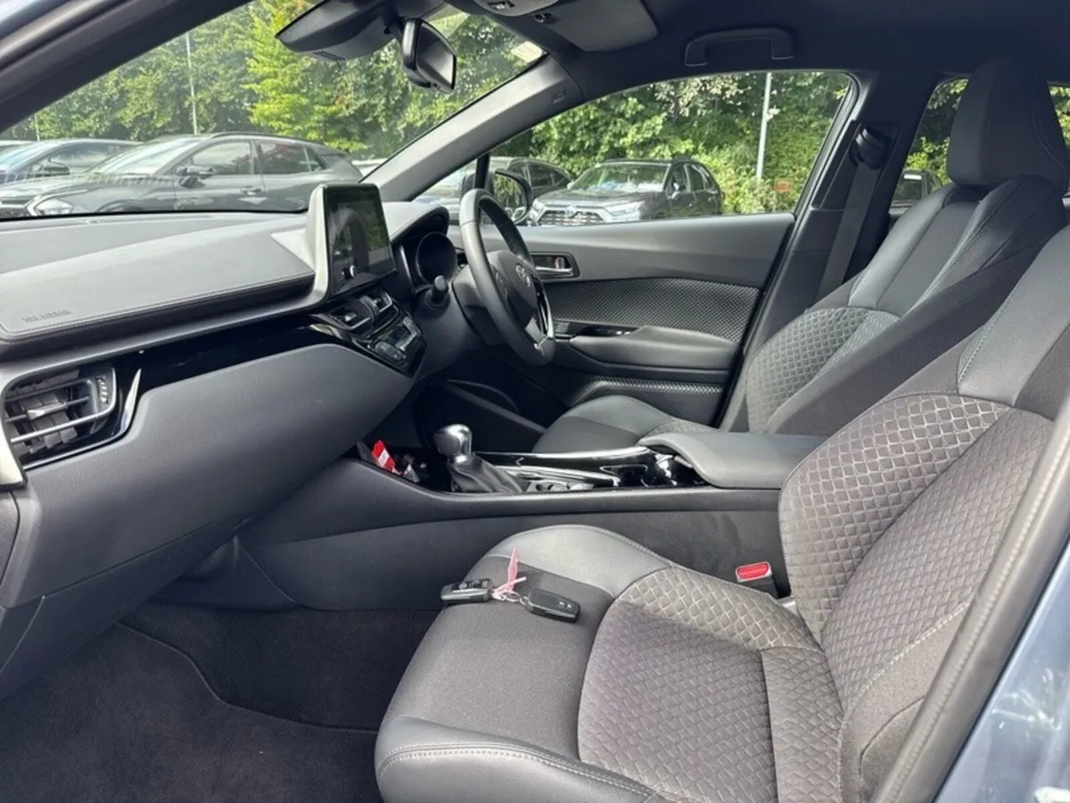 Toyota C-HR C-HR HYBRID SPORT BI-TONE - Image 6