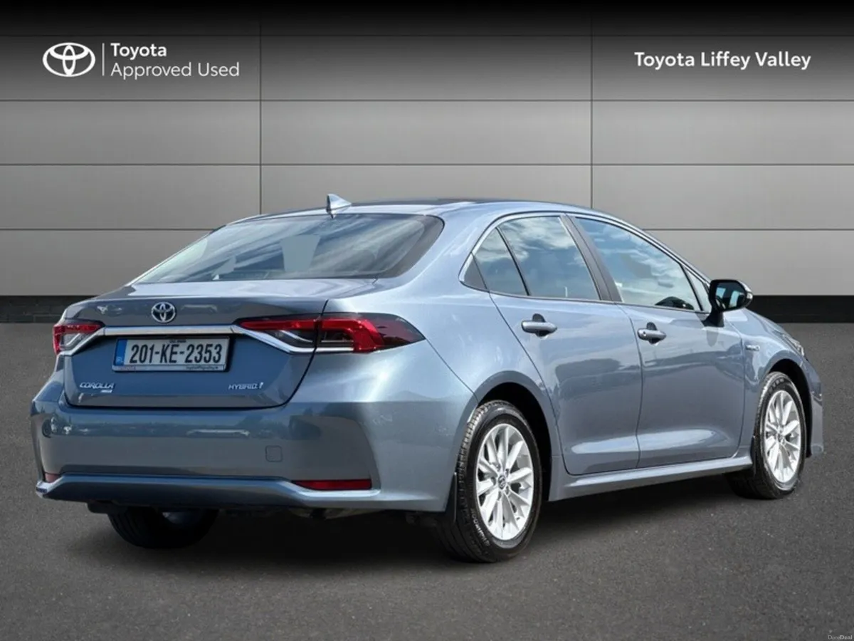 Toyota Corolla COROLLA HYBRID LUNA SAL - Image 2
