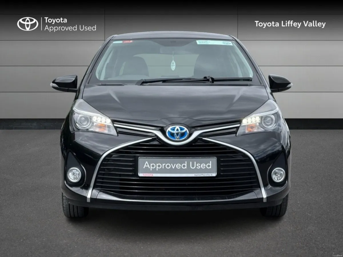 Toyota Yaris YARIS HYBRID LUXURY - Image 5