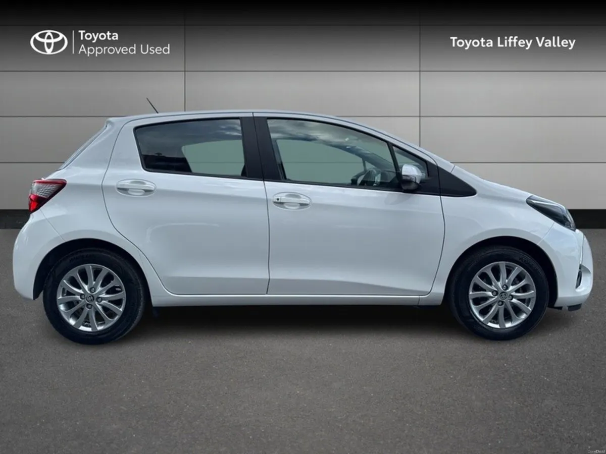 Toyota Yaris YARIS 1.0 LUNA - Image 3
