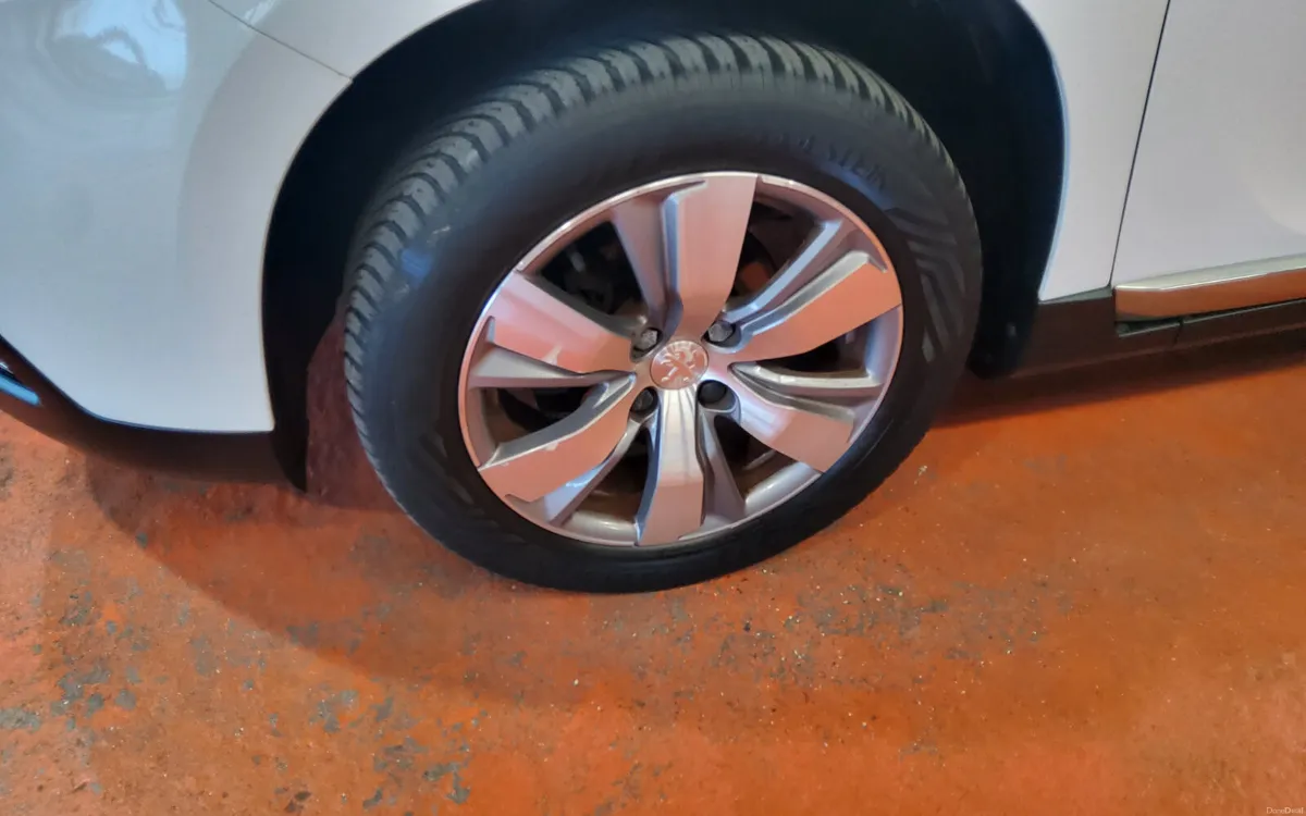 Peugeot 2008 2016 - Image 4
