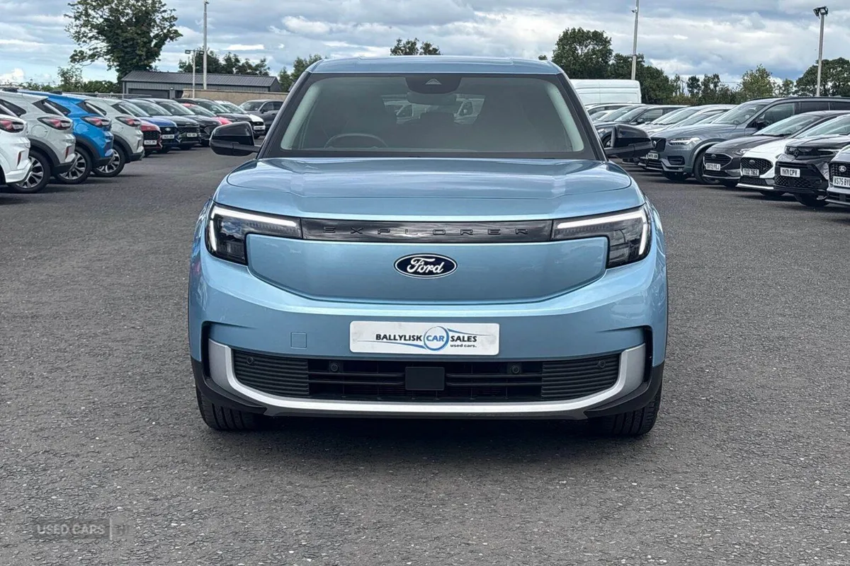 Ford Explorer Extended Range 77kWh Select Electric - Image 4