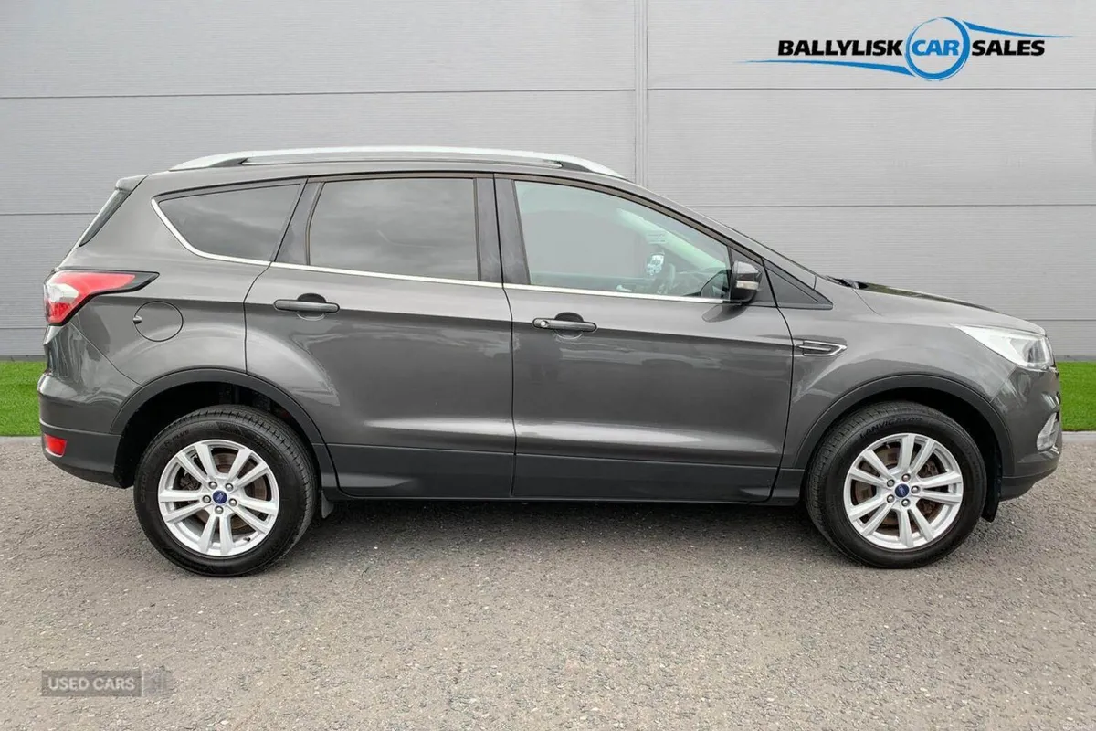 Ford Kuga 1.5 TDCi 120PS Zetec in Magnetic with 72 - Image 3