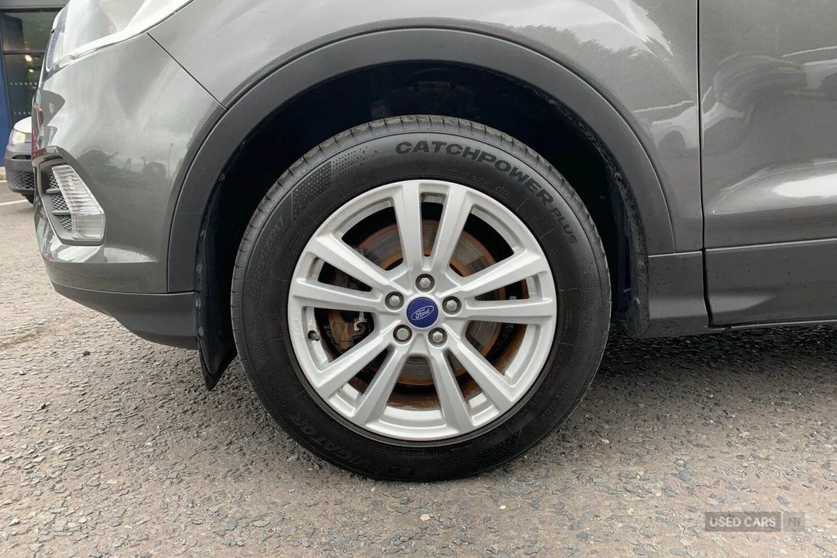 Ford Kuga 1.5 TDCi 120PS Zetec in Magnetic with 72 - Image 6