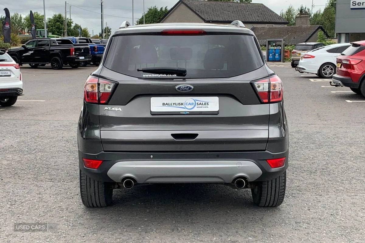 Ford Kuga 1.5 TDCi 120PS Zetec in Magnetic with 72 - Image 5