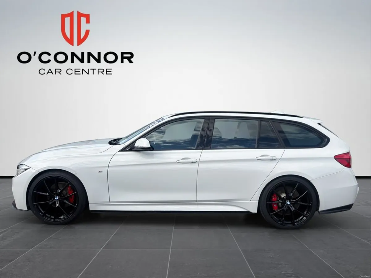 BMW 3-Series Carries everything you need. and leav - Image 3
