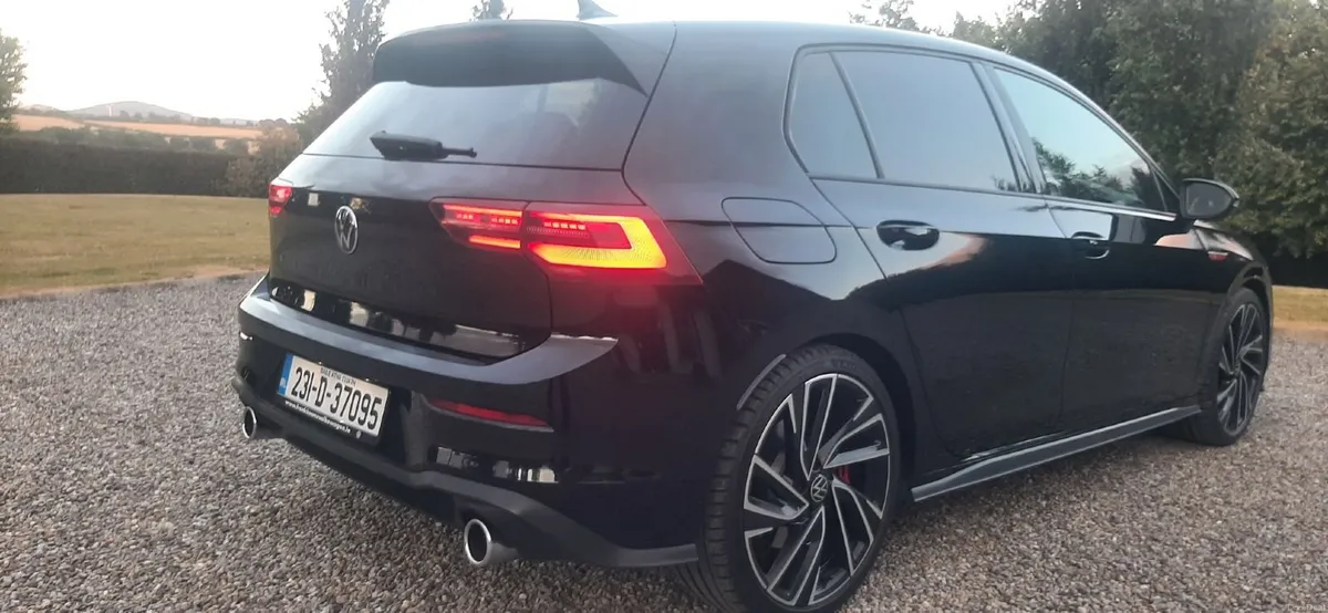 Volkswagen Golf 2023 - Image 4