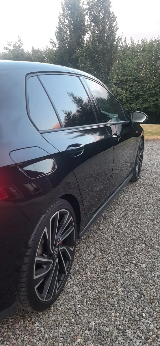 Volkswagen Golf 2023 - Image 6