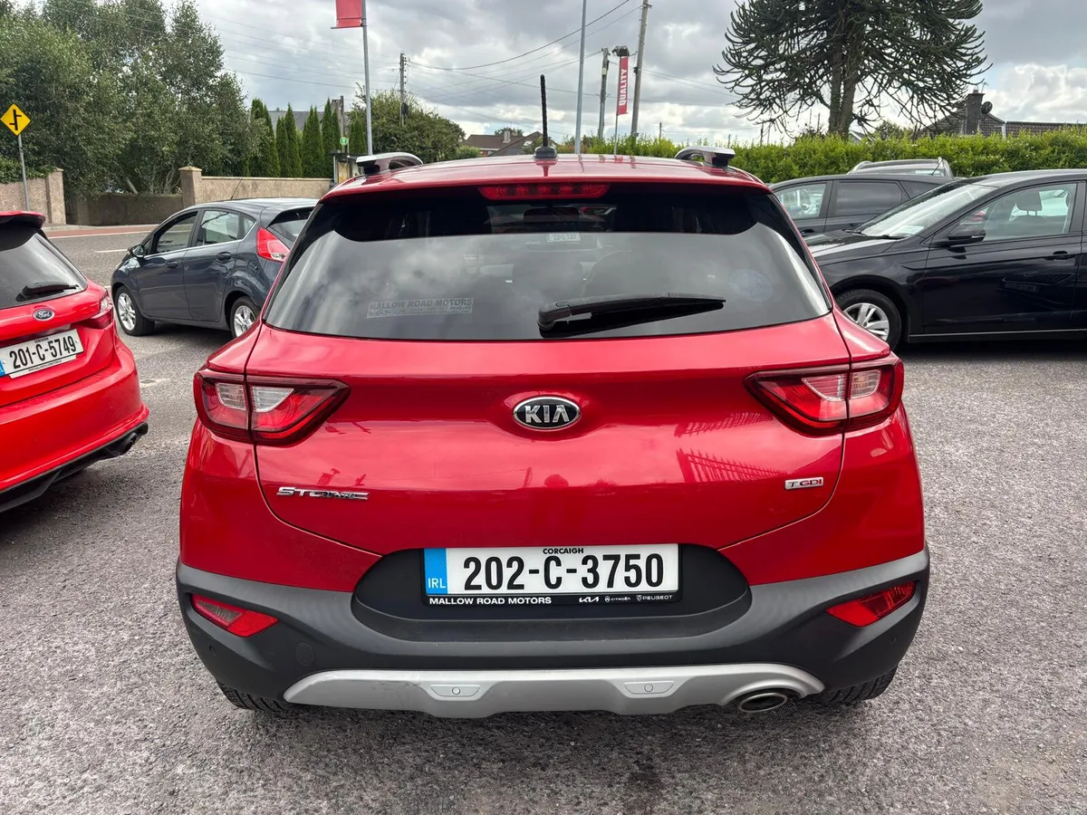 Kia Stonic 2020  PETROL  LOW  MILEAGE - Image 6