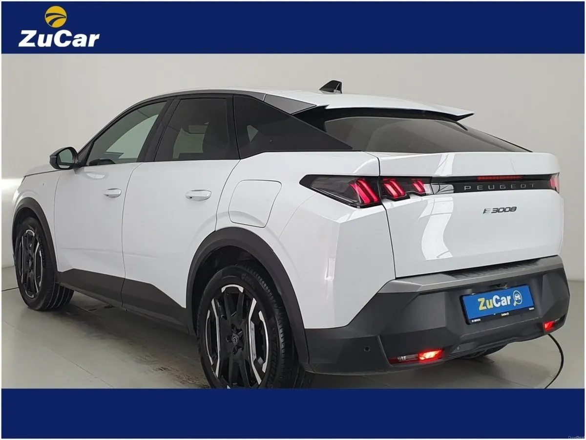 Peugeot 3008 Allure 73kWh - Image 3