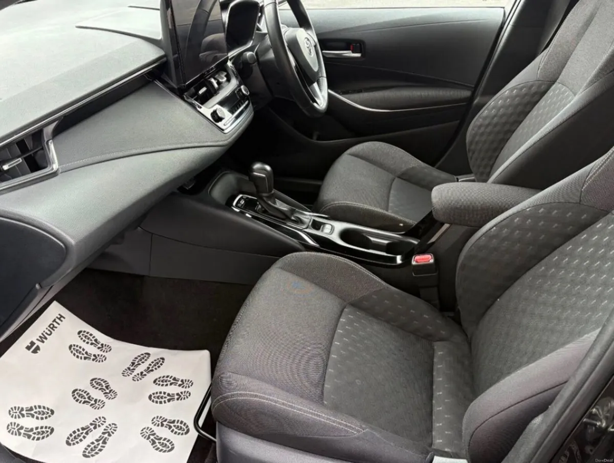 2024 Toyota Corolla 1.8 Hybrid – 22,000 KM - Image 5