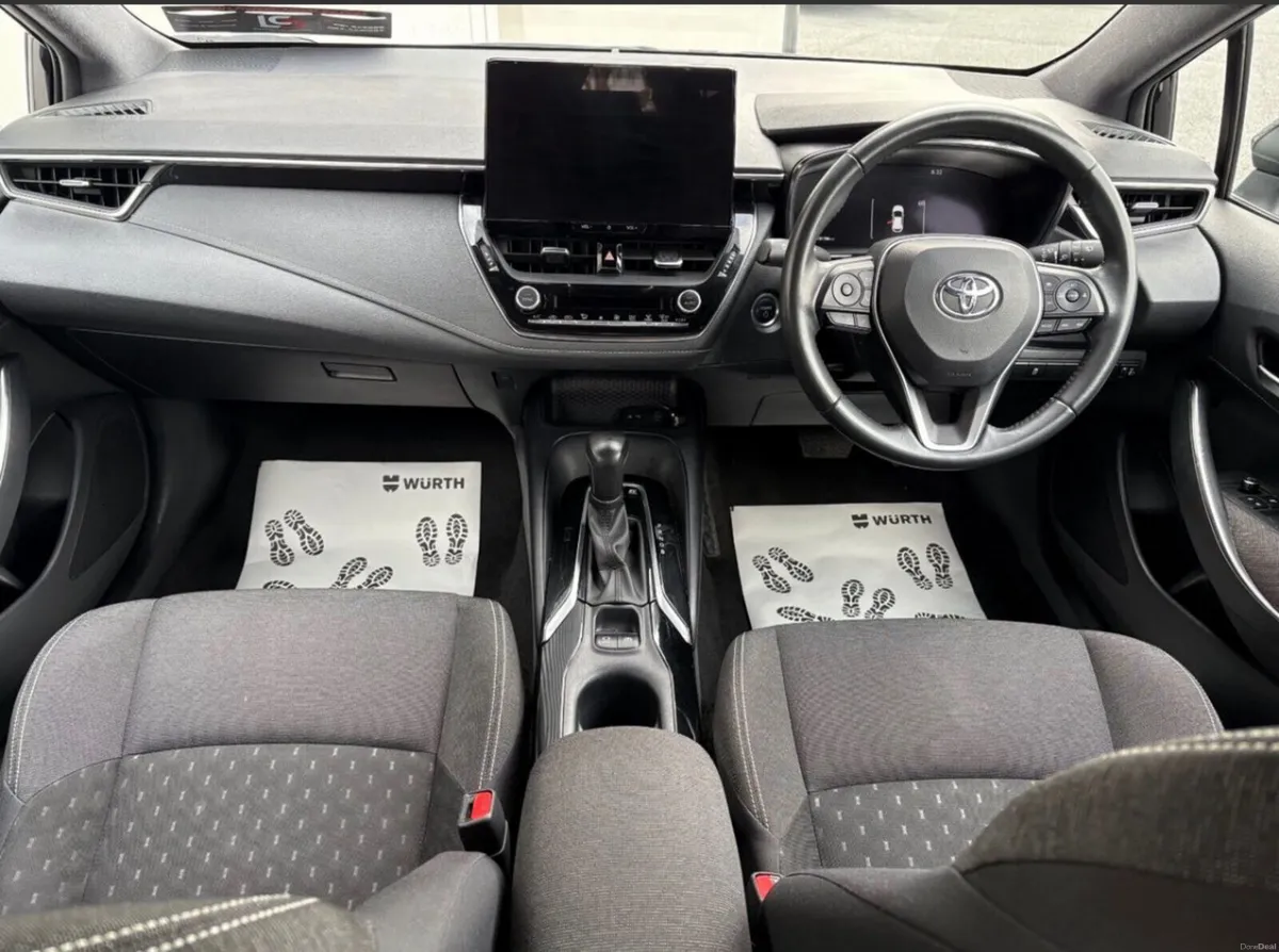 2024 Toyota Corolla 1.8 Hybrid – 22,000 KM - Image 6