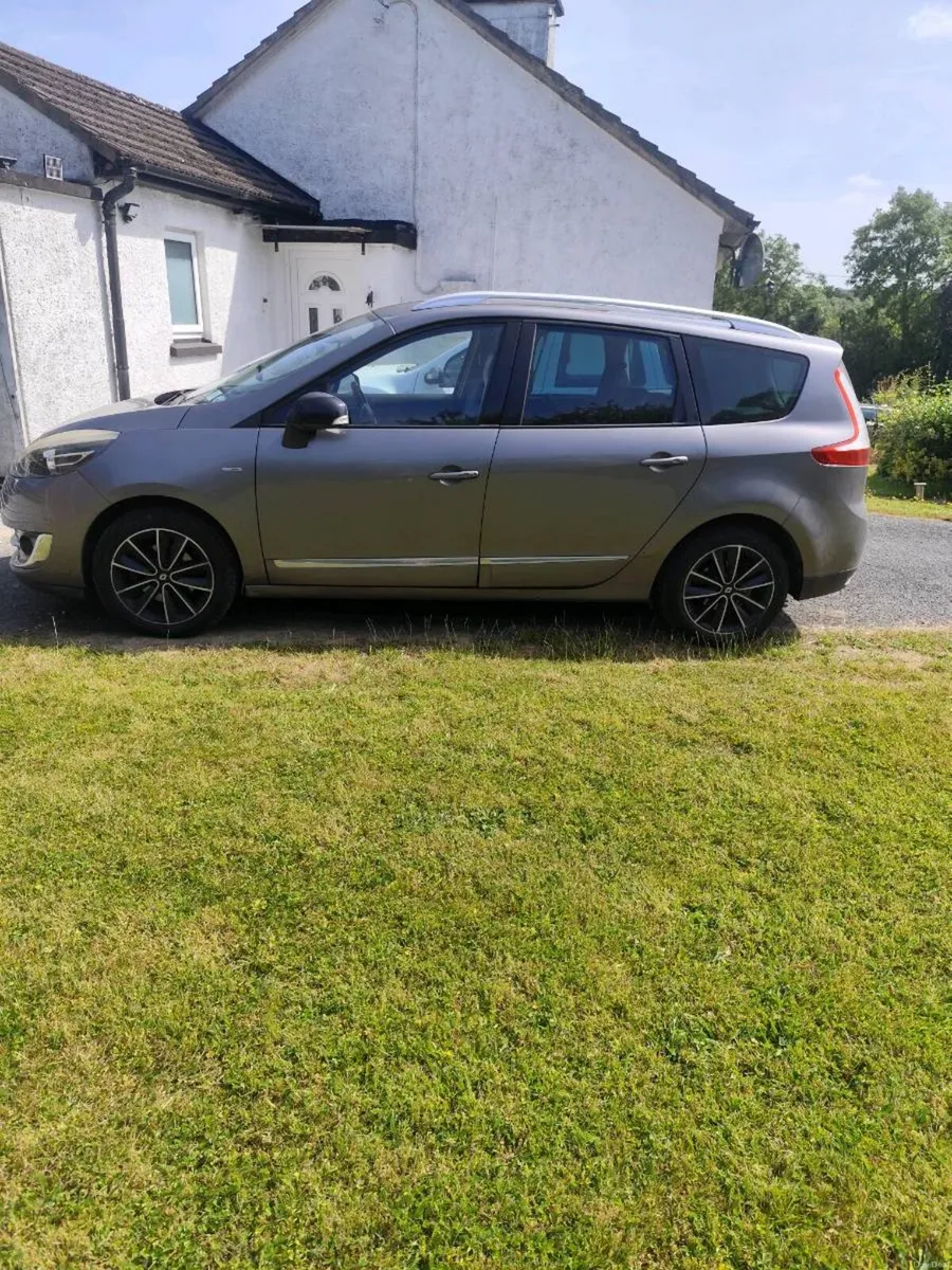 Renault Grand scenic 3 (Bose) - Image 1