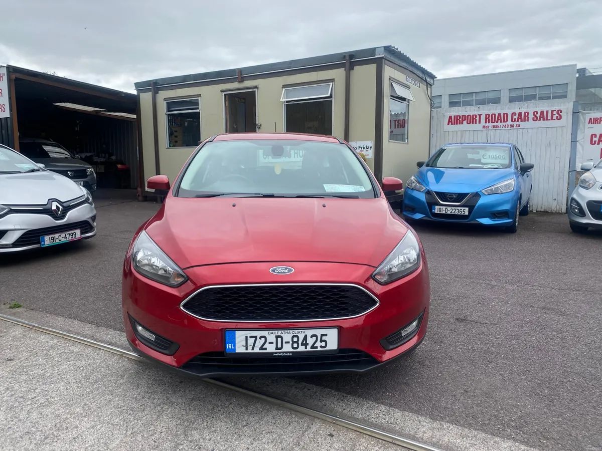 Ford Focus 2017 - Image 2