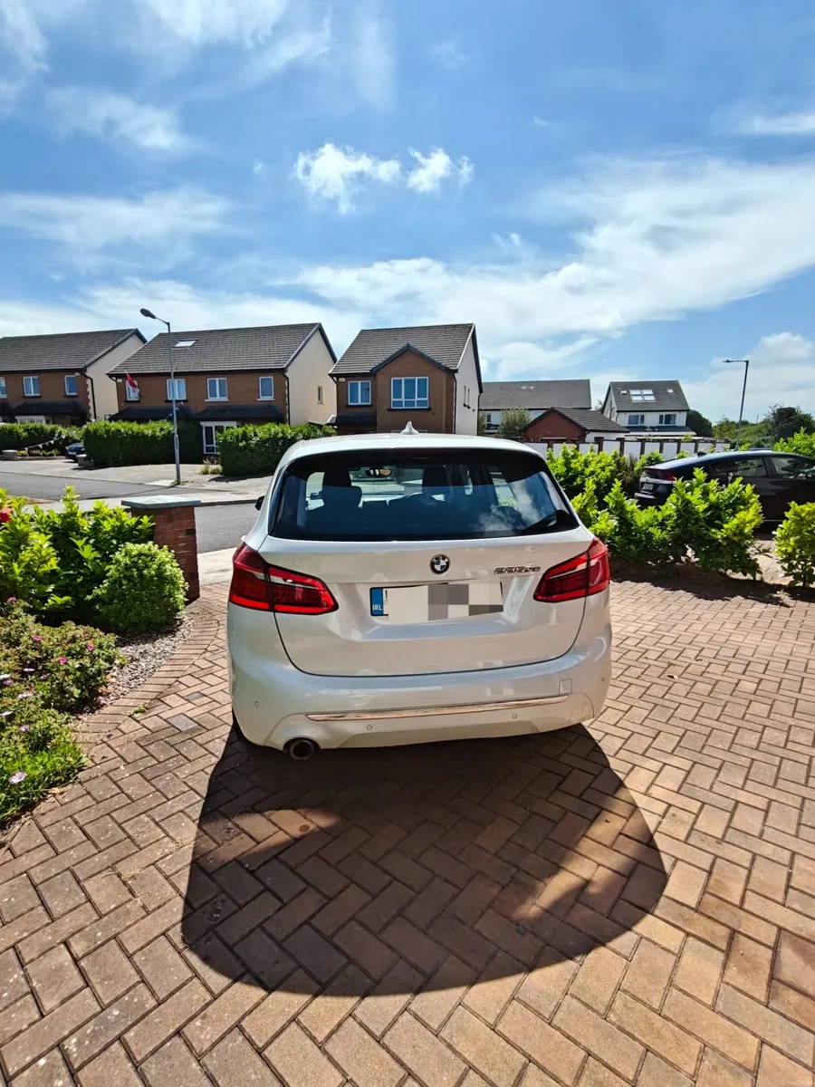 BMW 2-Series 225XE 2020 Luxury Active Tourer - Image 2