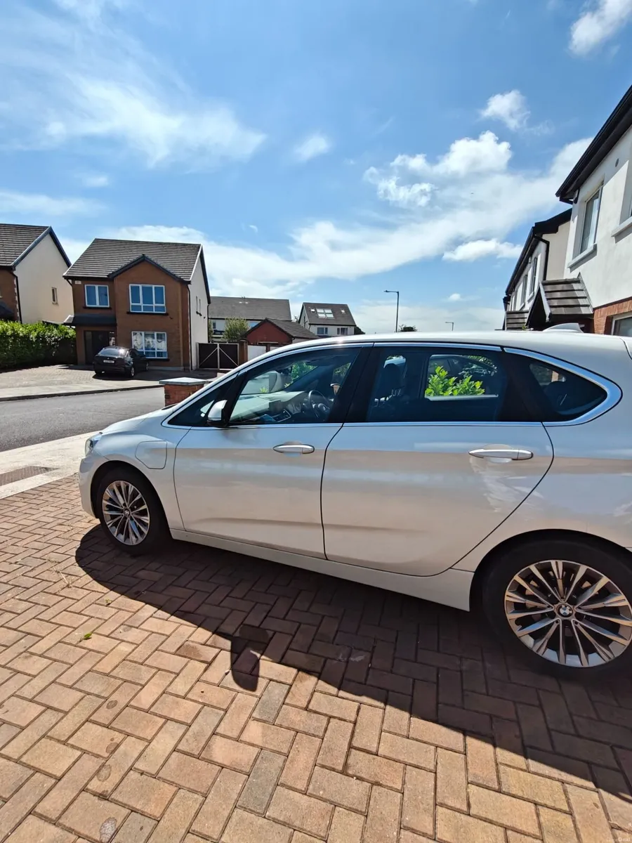 BMW 2-Series 225XE 2020 Luxury Active Tourer - Image 5