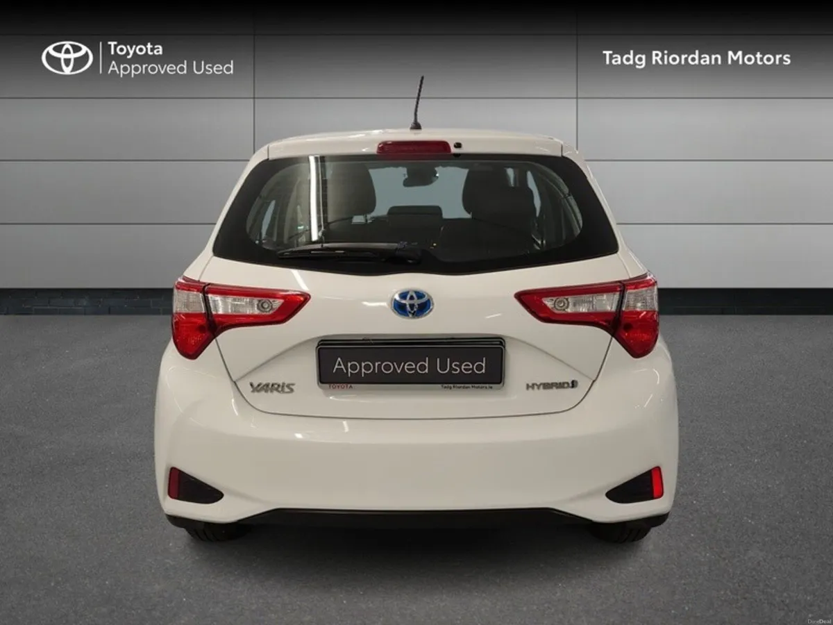 Toyota Yaris HYBRID AURA 4DR AUTO - Image 4