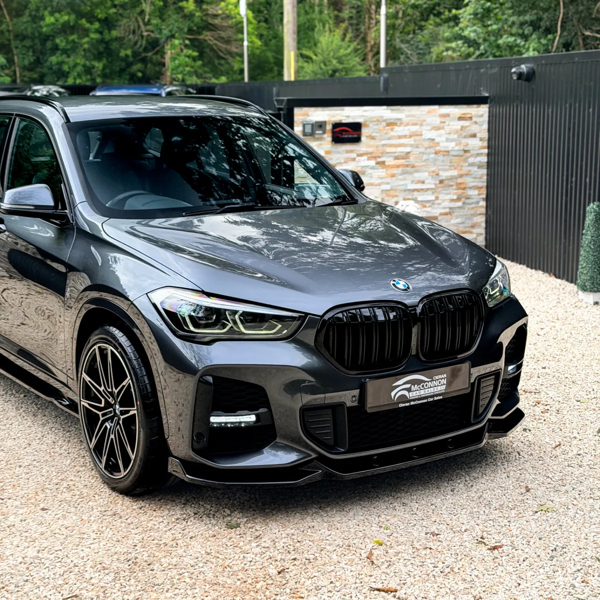 2021 (212) BMW X1 xDrive25e M Sport *20” alloys - Image 2