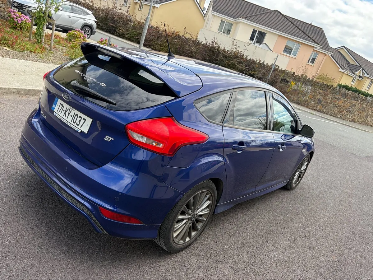 2017 Ford Focus St line 1.5 Diesel *Low Milage* - Image 4