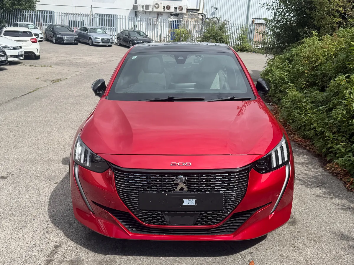 Peugeot 208 GT Line 1.2 Automatic - Image 2