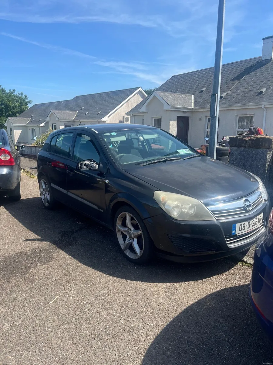 Opel Astra 2008 - Image 1