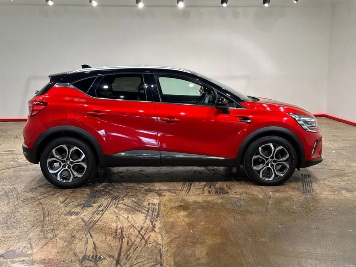 Renault Captur 1.4 AUTOMATIC - RED/BLACK TWO TONE - Image 2