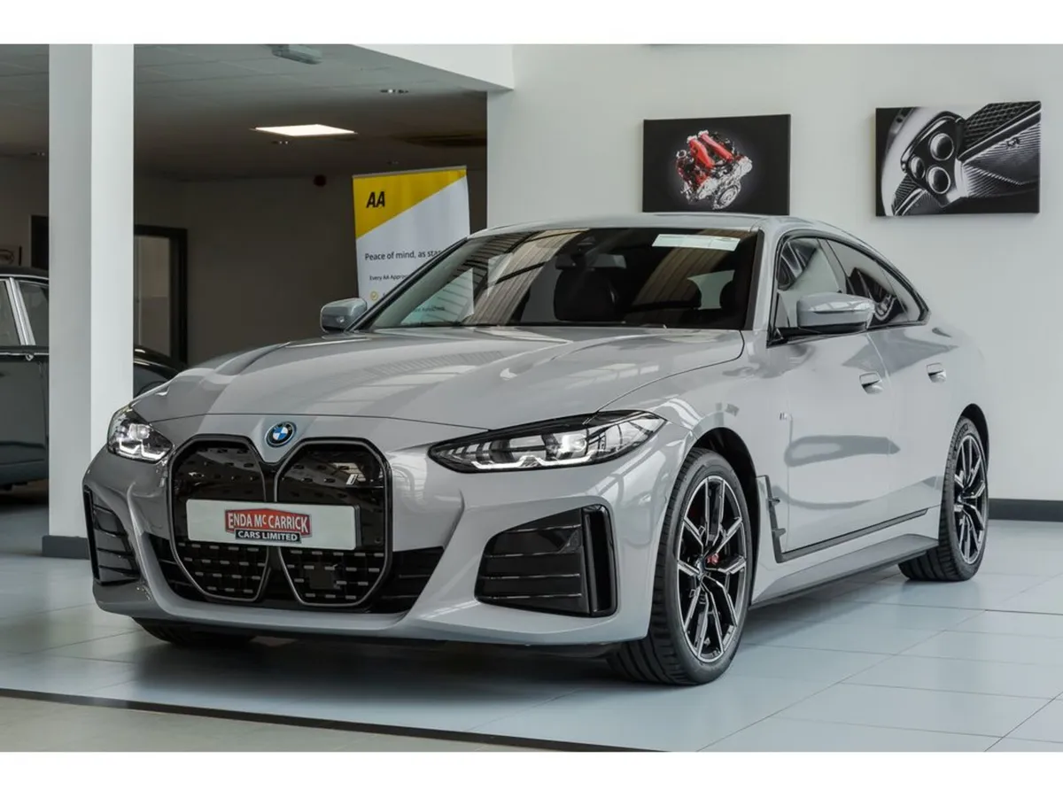 BMW i4 35 M SPORT PRO, COMFORT PACK - Image 5