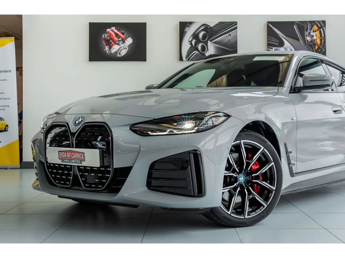 BMW i4 35 M SPORT PRO, COMFORT PACK - Image 6