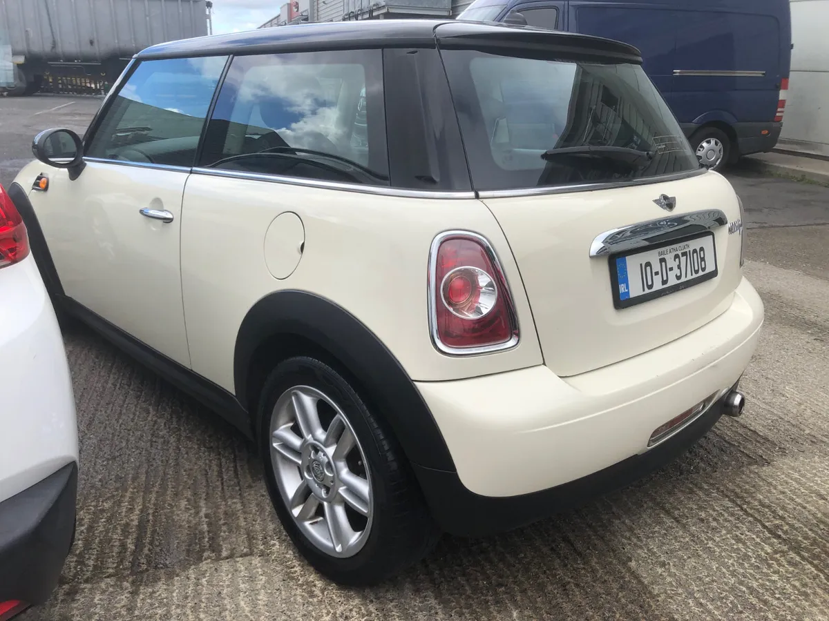 MINI COOPER 1.6 DIESEL NEW NCT 03/27 - Image 2