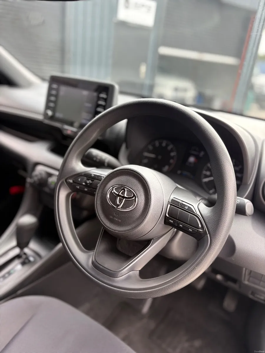 Toyota Yaris 1.0 VVTi Automatic 2021 - Image 6