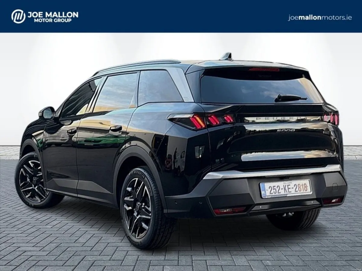 Peugeot 5008 Allure Hybrid AUTO - Image 2