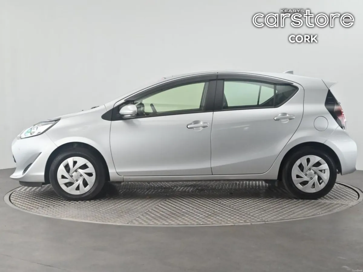 Toyota Aqua 1.5 Hybrid Auto - Image 6