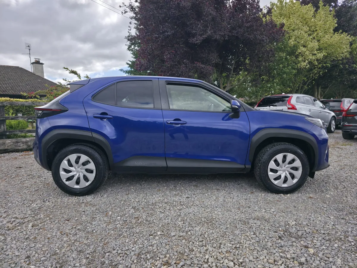 2022 Toyota Yaris Cross 1.5 Hybrid - Image 6