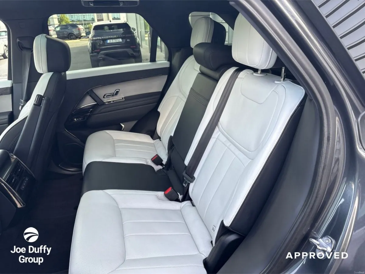 Land Rover Range Rover Sport 3.0D I6 300BHP Dynami - Image 4