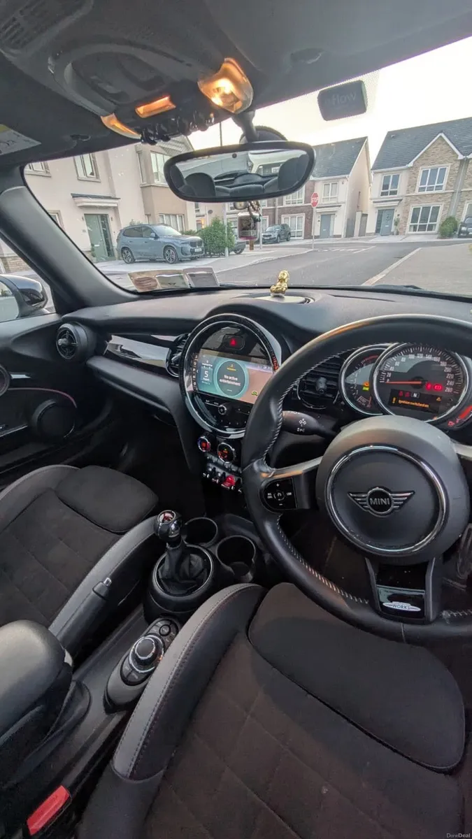 Mini Cooper 2022 - Image 6