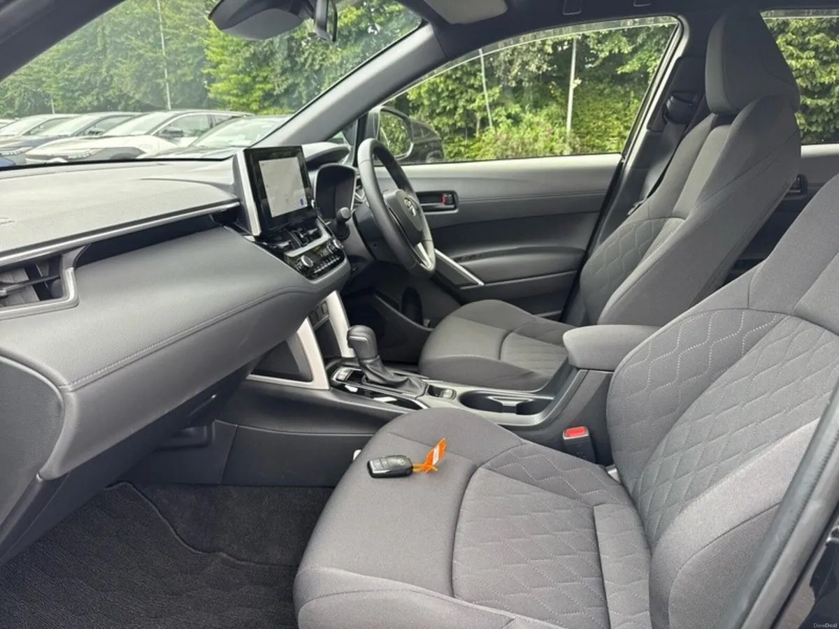 Toyota Corolla COROLLA CROSS 1.8 HYBRID - Image 6