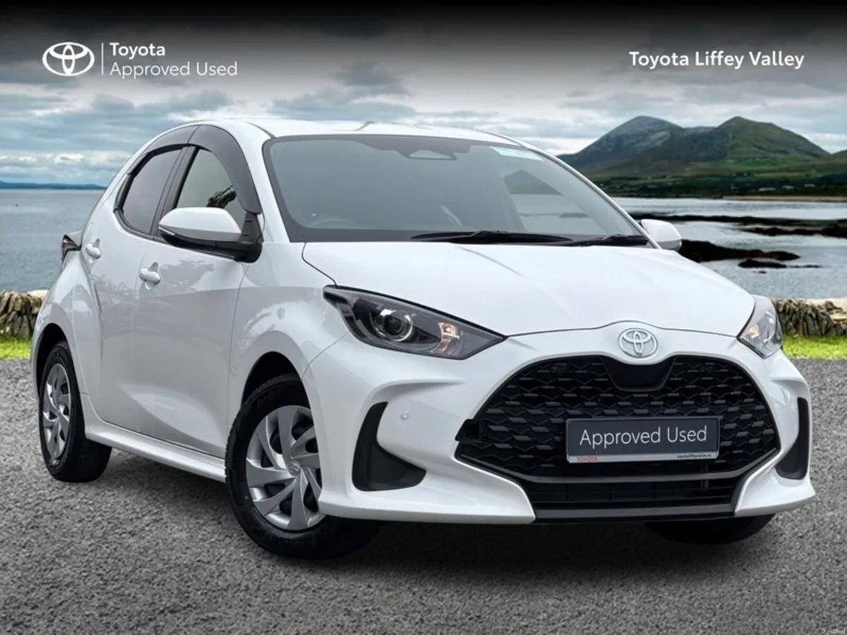 Toyota Yaris YARIS 1.5 HYBRID - Image 1