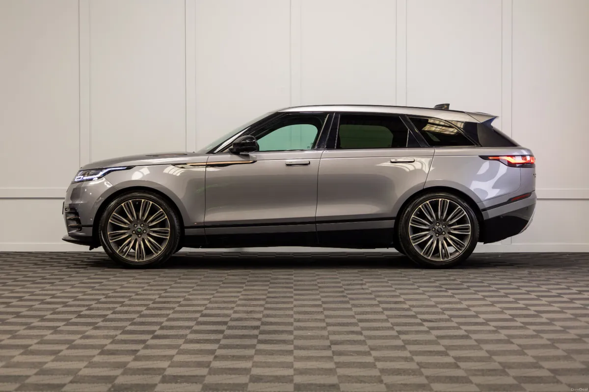 192 Range Rover Velar R-Dynamic 2 Seat Commercial - Image 3