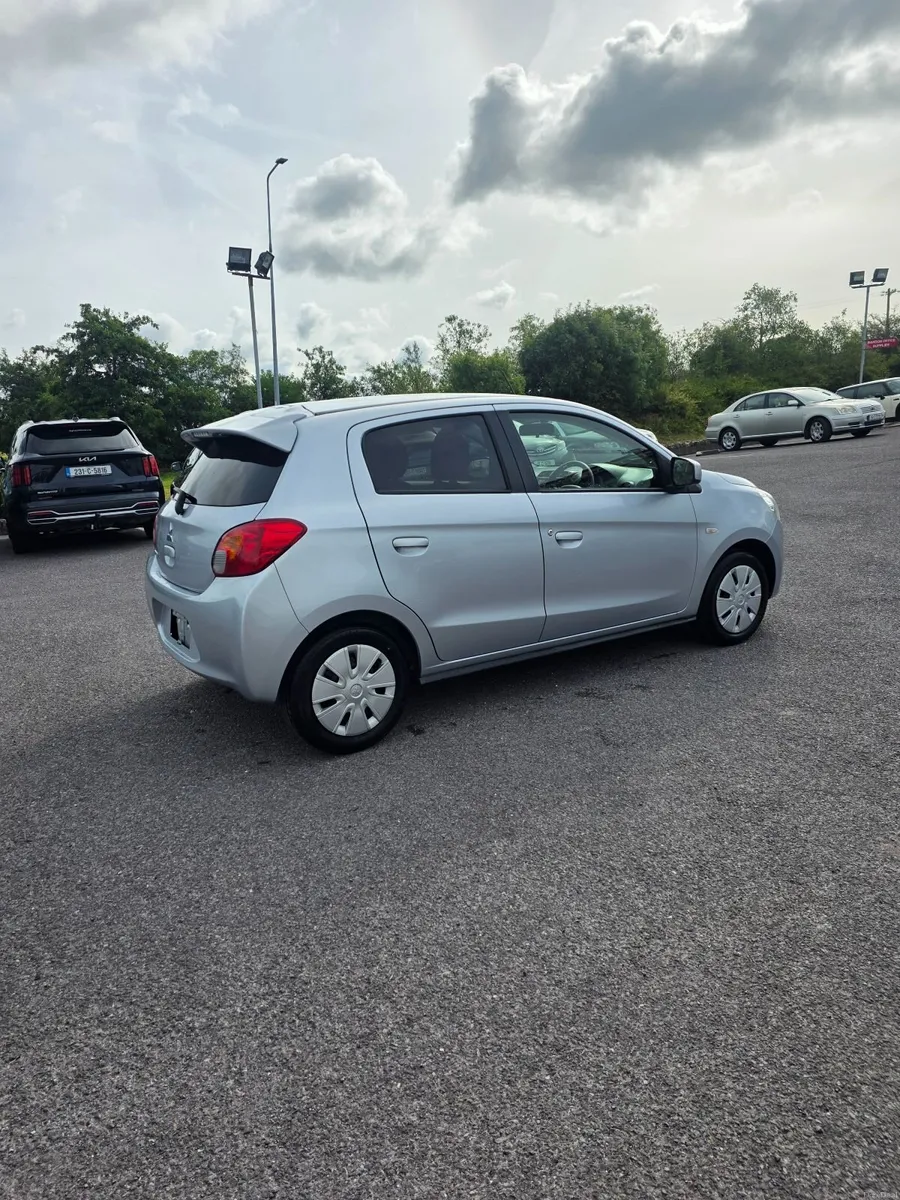 Car - Image 4