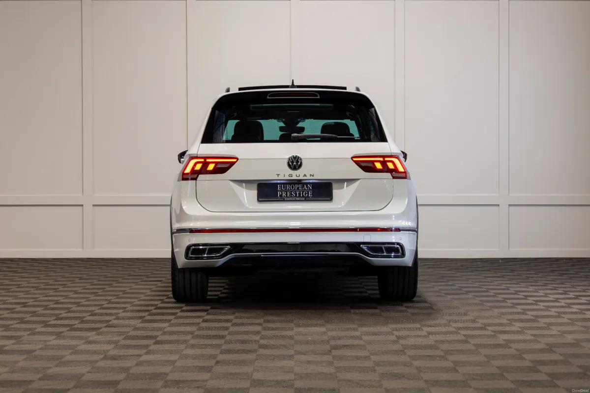 2021 Volkswagen Tiguan R-Line - Image 5