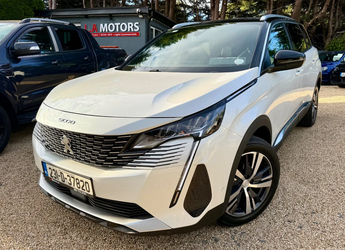2023 Peugeot 5008 1.5HDI Allure Auto - Image 1