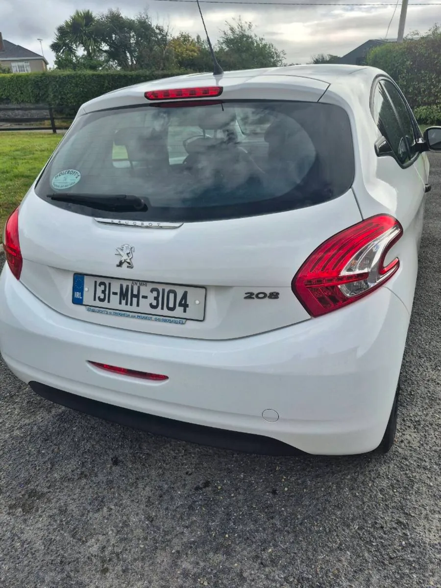 Peugeot 208 - Image 3